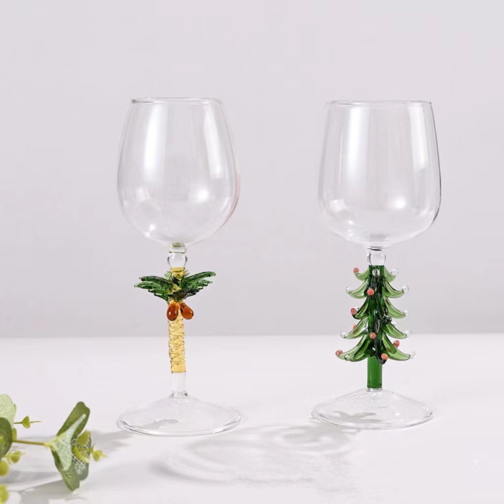 Christmas red wine glass bar & wine glassware