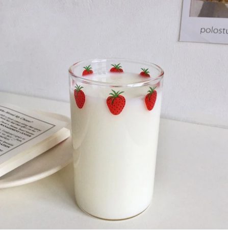 300ml High borosilicate Cute Strawberry Water Milk Drinking Glasses Cup With Straw