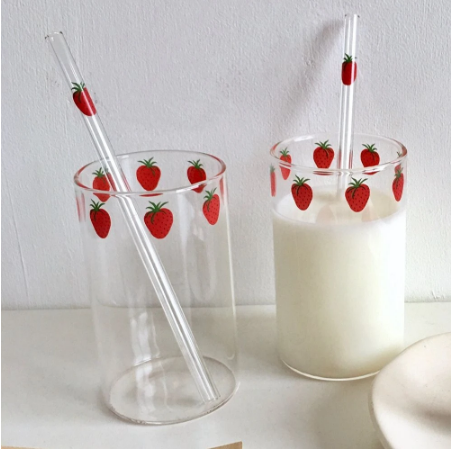 300ml High borosilicate Cute Strawberry Water Milk Drinking Glasses Cup With Straw