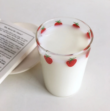 300ml High borosilicate Cute Strawberry Water Milk Drinking Glasses Cup With Straw