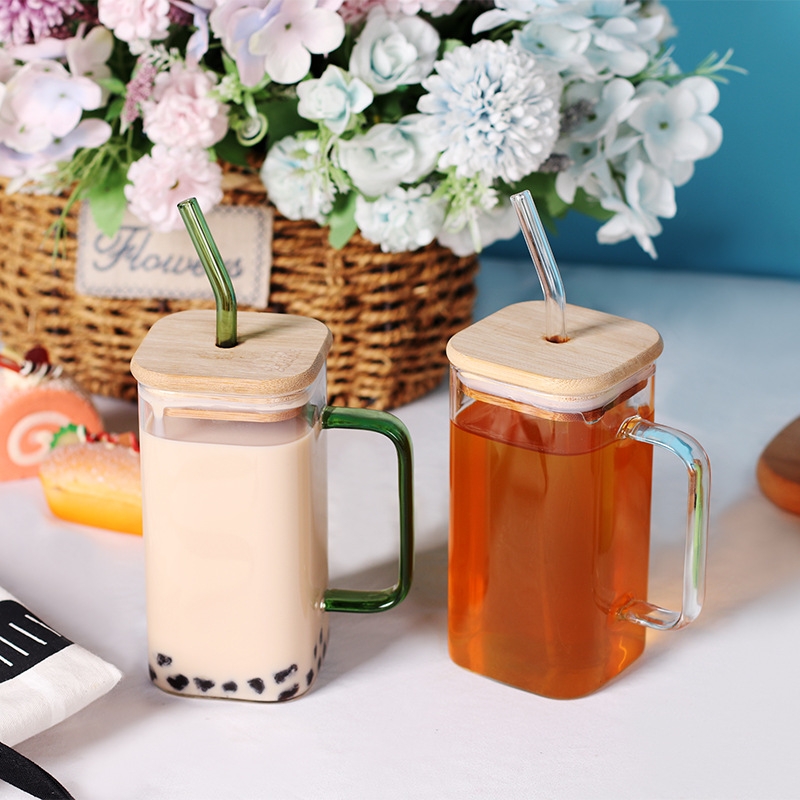 Wholesale bamboo lid high borosilicate glass straw cup transparent juice square glass cup