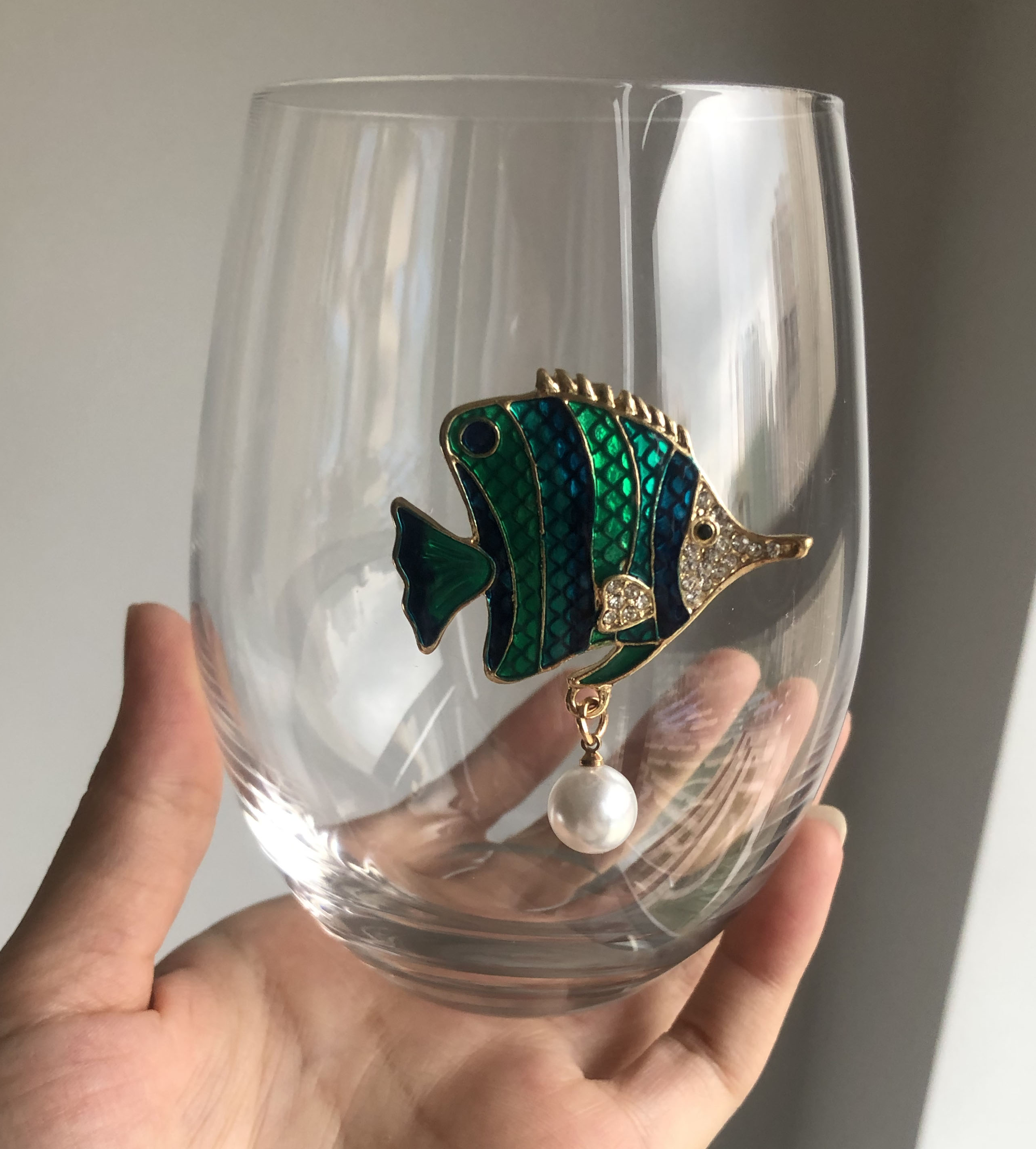 NEW Christmas tree stemless wine glass 