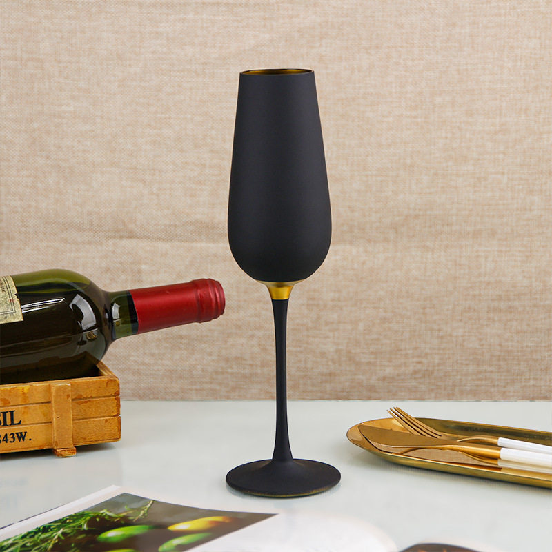 Modern Matte Black Red Wine Glass Set – Elegant Glassware for Special Occasions