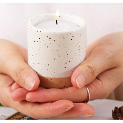 ceramic white candle holder from Changsha Aikeyi