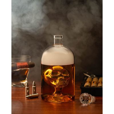 750ML Premium Borosilicate Glass Decanter Handmade Skull Whiskey Decanter with Airtight Stopper