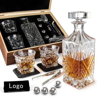 Wholesale luxury Whiskey decanter gift set, spiral whiskey glass with cooling ball, gift for men